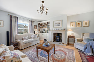 Sitting room- click for photo gallery